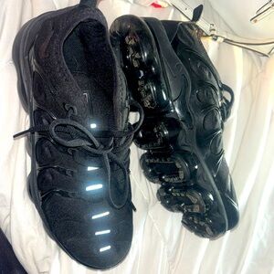 Woman’s vapor max